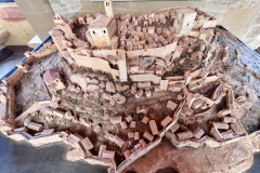 Burg-12