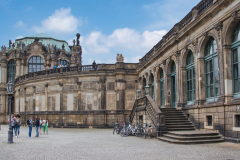 Zwinger-4